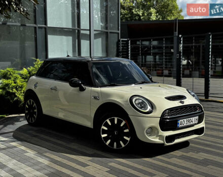 Білий Міні Cooper, об'ємом двигуна 2 л та пробігом 120 тис. км за 23200 $, фото 2 на Automoto.ua
