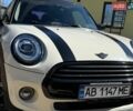Белый Мини Купер, объемом двигателя 1.5 л и пробегом 128 тыс. км за 16900 $, фото 1 на Automoto.ua