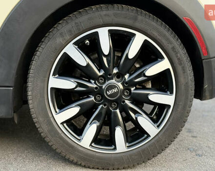 Белый Мини Купер, объемом двигателя 2 л и пробегом 123 тыс. км за 22000 $, фото 19 на Automoto.ua