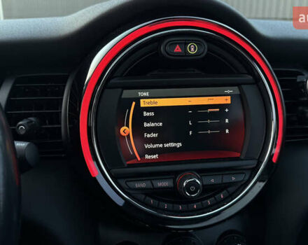 Белый Мини Купер, объемом двигателя 2 л и пробегом 123 тыс. км за 22000 $, фото 31 на Automoto.ua