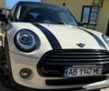 Белый Мини Купер, объемом двигателя 1.5 л и пробегом 128 тыс. км за 16900 $, фото 1 на Automoto.ua
