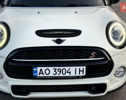 Белый Мини Купер, объемом двигателя 2 л и пробегом 123 тыс. км за 22000 $, фото 49 на Automoto.ua