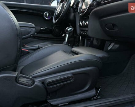 Белый Мини Купер, объемом двигателя 2 л и пробегом 123 тыс. км за 22000 $, фото 21 на Automoto.ua