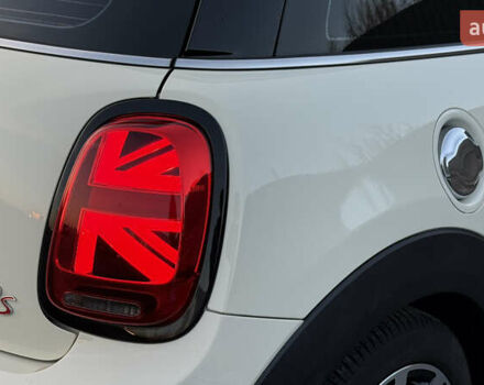 Белый Мини Купер, объемом двигателя 2 л и пробегом 123 тыс. км за 22000 $, фото 18 на Automoto.ua