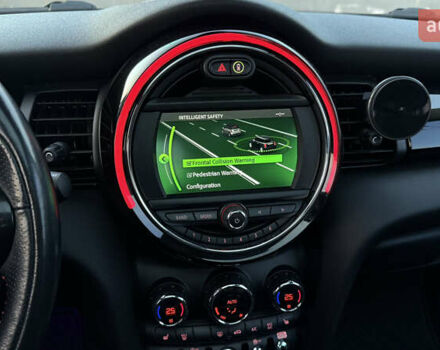 Белый Мини Купер, объемом двигателя 2 л и пробегом 123 тыс. км за 22000 $, фото 35 на Automoto.ua