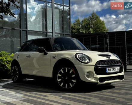 Білий Міні Cooper, об'ємом двигуна 2 л та пробігом 120 тис. км за 23200 $, фото 1 на Automoto.ua