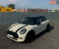 Білий Міні Cooper, об'ємом двигуна 1.5 л та пробігом 128 тис. км за 16099 $, фото 25 на Automoto.ua
