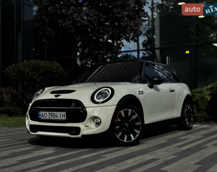Білий Міні Cooper, об'ємом двигуна 2 л та пробігом 120 тис. км за 23200 $, фото 4 на Automoto.ua