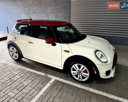 Белый Мини Купер, объемом двигателя 2 л и пробегом 53 тыс. км за 26500 $, фото 24 на Automoto.ua