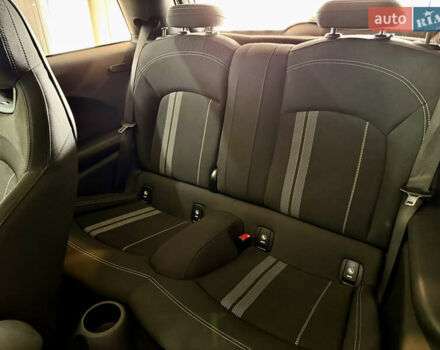 Белый Мини Купер, объемом двигателя 2 л и пробегом 53 тыс. км за 26500 $, фото 45 на Automoto.ua