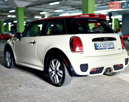 Белый Мини Купер, объемом двигателя 2 л и пробегом 53 тыс. км за 26500 $, фото 10 на Automoto.ua