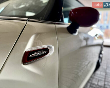 Белый Мини Купер, объемом двигателя 2 л и пробегом 53 тыс. км за 26500 $, фото 15 на Automoto.ua