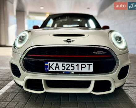 Белый Мини Купер, объемом двигателя 2 л и пробегом 53 тыс. км за 26500 $, фото 19 на Automoto.ua