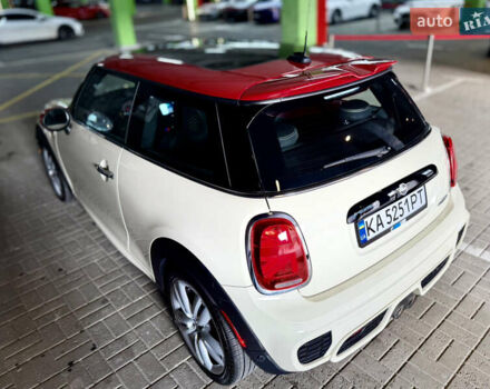 Белый Мини Купер, объемом двигателя 2 л и пробегом 53 тыс. км за 26500 $, фото 28 на Automoto.ua