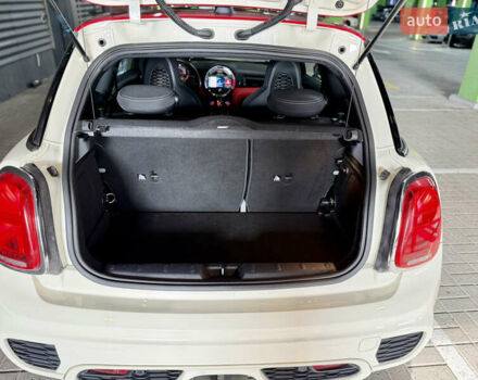 Белый Мини Купер, объемом двигателя 2 л и пробегом 53 тыс. км за 26500 $, фото 30 на Automoto.ua