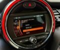 Білий Міні Cooper, об'ємом двигуна 2 л та пробігом 75 тис. км за 24000 $, фото 15 на Automoto.ua