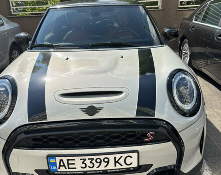 Білий Міні Cooper, об'ємом двигуна 2 л та пробігом 19 тис. км за 31500 $, фото 4 на Automoto.ua
