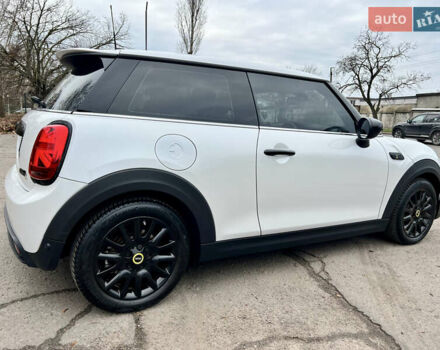 Белый Мини Купер, объемом двигателя 0 л и пробегом 8 тыс. км за 19900 $, фото 6 на Automoto.ua