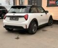 Белый Мини Купер, объемом двигателя 2 л и пробегом 6 тыс. км за 32000 $, фото 40 на Automoto.ua
