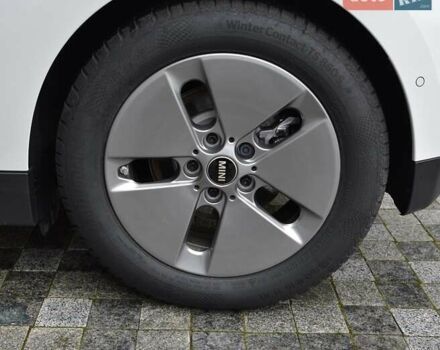 Белый Мини Купер, объемом двигателя 0 л и пробегом 1 тыс. км за 31897 $, фото 9 на Automoto.ua