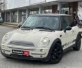 Білий Міні Cooper, об'ємом двигуна 1.6 л та пробігом 236 тис. км за 6490 $, фото 1 на Automoto.ua