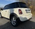 Білий Міні Cooper, об'ємом двигуна 1.6 л та пробігом 193 тис. км за 6300 $, фото 3 на Automoto.ua