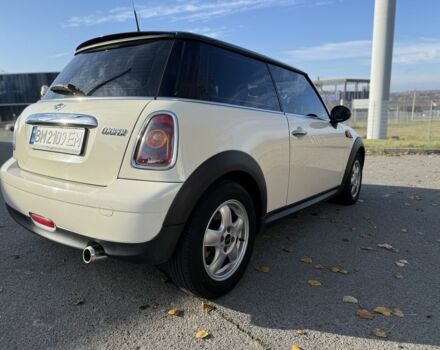 Білий Міні Cooper, об'ємом двигуна 1.6 л та пробігом 193 тис. км за 6300 $, фото 2 на Automoto.ua