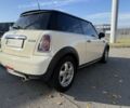 Білий Міні Cooper, об'ємом двигуна 1.6 л та пробігом 193 тис. км за 6300 $, фото 2 на Automoto.ua