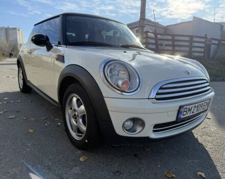 Білий Міні Cooper, об'ємом двигуна 1.6 л та пробігом 193 тис. км за 6300 $, фото 1 на Automoto.ua