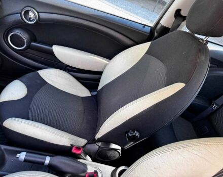 Білий Міні Cooper, об'ємом двигуна 1.6 л та пробігом 150 тис. км за 7200 $, фото 11 на Automoto.ua