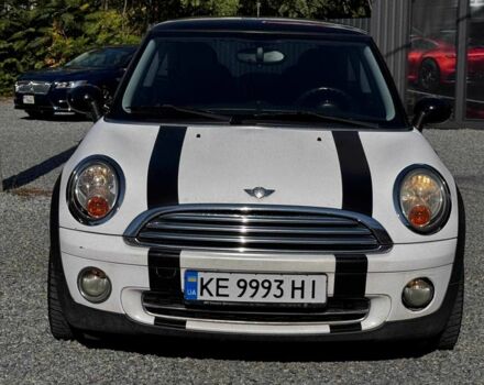 Білий Міні Cooper, об'ємом двигуна 1.6 л та пробігом 150 тис. км за 7200 $, фото 2 на Automoto.ua