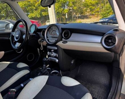 Білий Міні Cooper, об'ємом двигуна 1.6 л та пробігом 150 тис. км за 7200 $, фото 9 на Automoto.ua