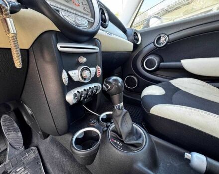Білий Міні Cooper, об'ємом двигуна 1.6 л та пробігом 150 тис. км за 7200 $, фото 13 на Automoto.ua