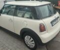 Білий Міні Cooper, об'ємом двигуна 1.4 л та пробігом 195 тис. км за 4000 $, фото 3 на Automoto.ua