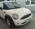 Білий Міні Cooper, об'ємом двигуна 1.4 л та пробігом 195 тис. км за 4000 $, фото 1 на Automoto.ua