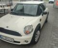 Білий Міні Cooper, об'ємом двигуна 1.4 л та пробігом 195 тис. км за 4000 $, фото 1 на Automoto.ua