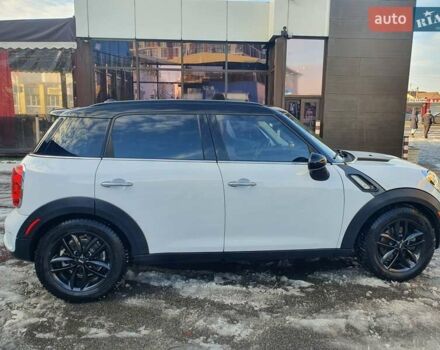 Белый Мини Купер, объемом двигателя 1.6 л и пробегом 135 тыс. км за 15500 $, фото 13 на Automoto.ua