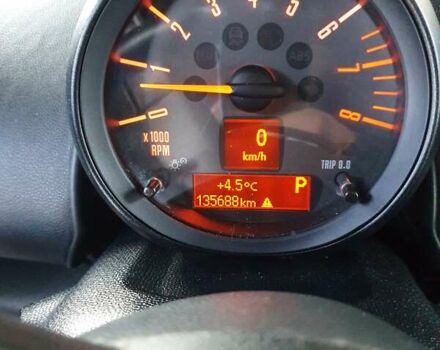 Белый Мини Купер, объемом двигателя 1.6 л и пробегом 135 тыс. км за 15500 $, фото 8 на Automoto.ua