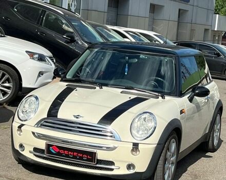 Білий Міні Cooper, об'ємом двигуна 1.6 л та пробігом 130 тис. км за 5777 $, фото 1 на Automoto.ua
