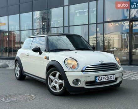 Білий Міні Cooper, об'ємом двигуна 1.6 л та пробігом 236 тис. км за 4500 $, фото 1 на Automoto.ua