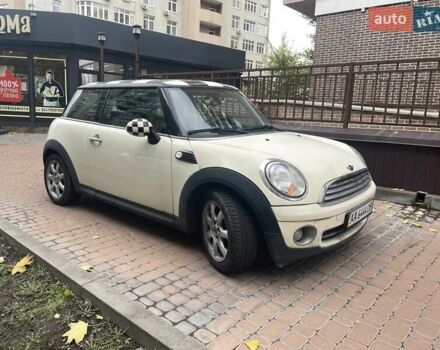 Міні Cooper 2007 у Києві на Automoto.ua Білий Міні Cooper, об'ємом двигуна 1.6 л та пробігом 170 тис. км за 4500 $, фото 1 на Automoto.ua