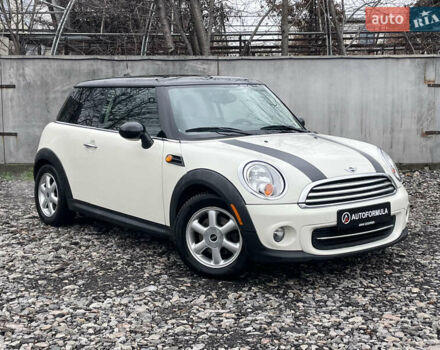 Білий Міні Cooper, об'ємом двигуна 1.6 л та пробігом 178 тис. км за 7990 $, фото 1 на Automoto.ua