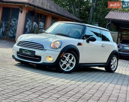 Білий Міні Cooper, об'ємом двигуна 1.6 л та пробігом 160 тис. км за 6900 $, фото 1 на Automoto.ua