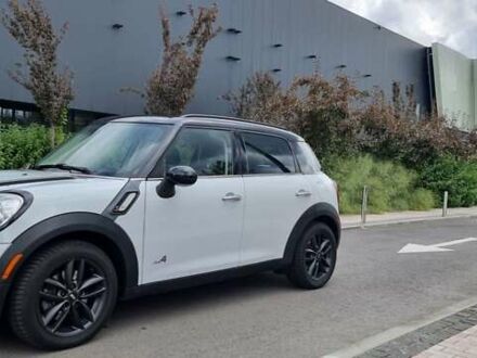 Білий Міні Cooper, об'ємом двигуна 1.6 л та пробігом 215 тис. км за 8999 $, фото 1 на Automoto.ua