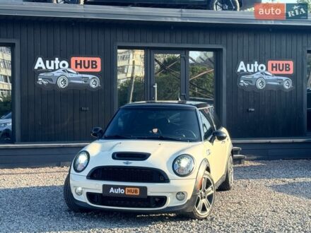 Білий Міні Cooper, об'ємом двигуна 1.6 л та пробігом 167 тис. км за 8000 $, фото 1 на Automoto.ua