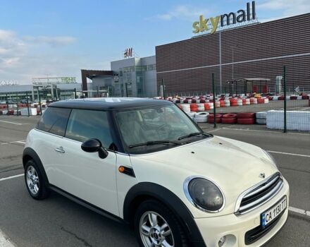 Білий Міні Cooper, об'ємом двигуна 1.6 л та пробігом 219 тис. км за 8500 $, фото 1 на Automoto.ua