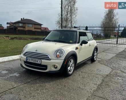 Білий Міні Cooper, об'ємом двигуна 1.6 л та пробігом 83 тис. км за 7800 $, фото 1 на Automoto.ua