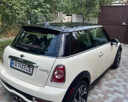 Білий Міні Cooper, об'ємом двигуна 1.6 л та пробігом 69 тис. км за 8000 $, фото 1 на Automoto.ua