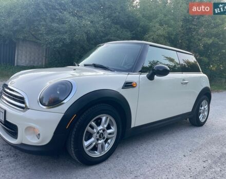 Білий Міні Cooper, об'ємом двигуна 1.6 л та пробігом 225 тис. км за 8300 $, фото 1 на Automoto.ua