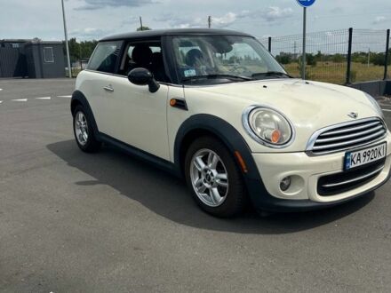 Білий Міні Cooper, об'ємом двигуна 1.6 л та пробігом 83 тис. км за 7200 $, фото 1 на Automoto.ua